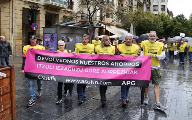 Afectados de Geroa en la manifestaci&oacute;n de Donostia