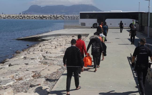 Inmigrantes llegados a las costas andaluzas. Inmigrantes llegados a las costas andaluzas.