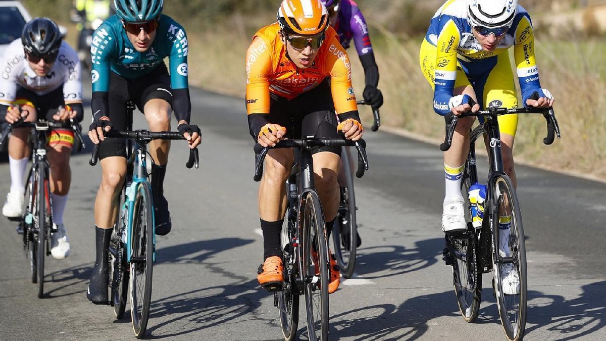 Xabier Berasategi, este domingo en Mallorca con sus compañeros de escapada.