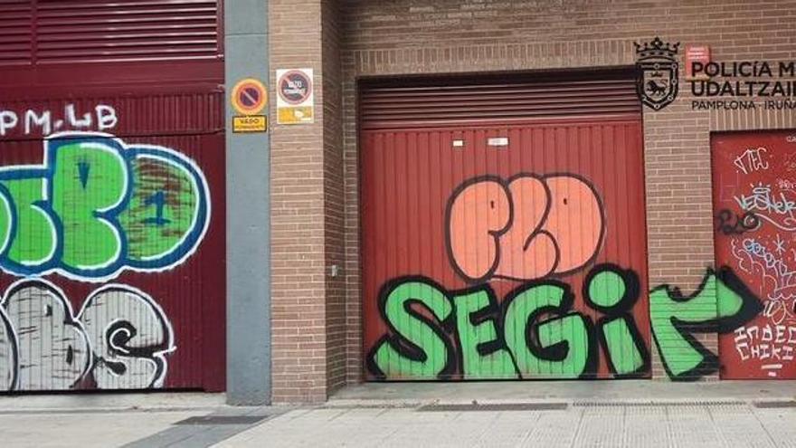 Imagen de uno de los grafitis