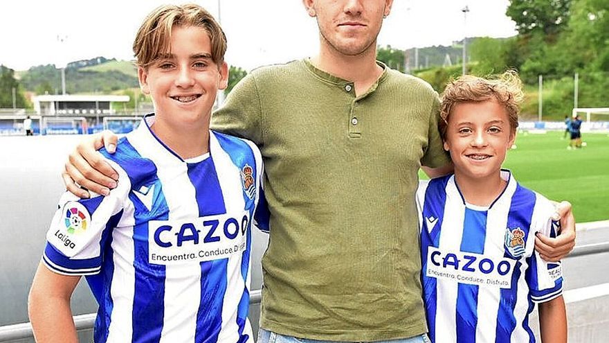 Maite y su hijo, en Zubieta.