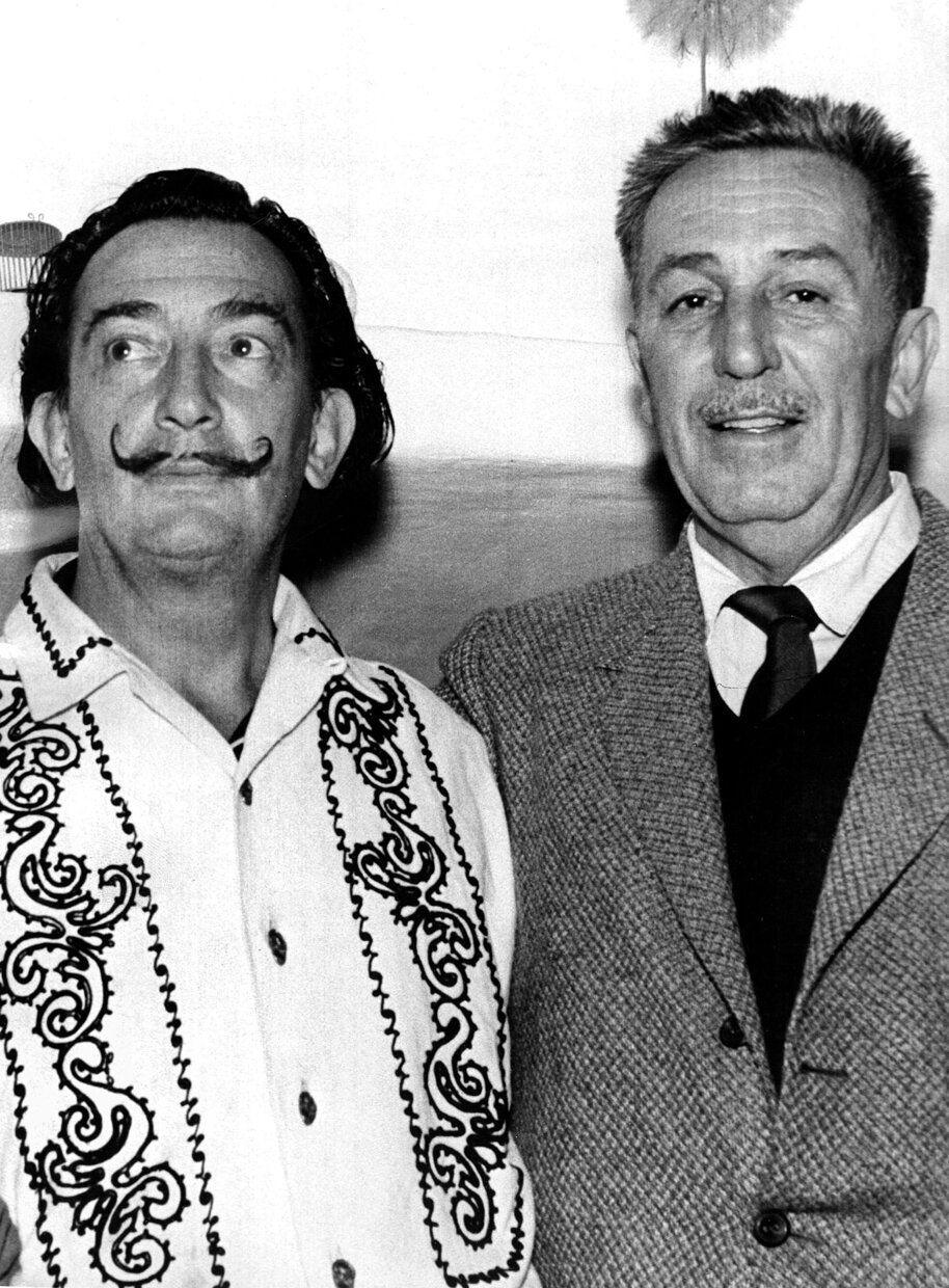 Salvador Dalí (izda.) junto a Walt Disney.