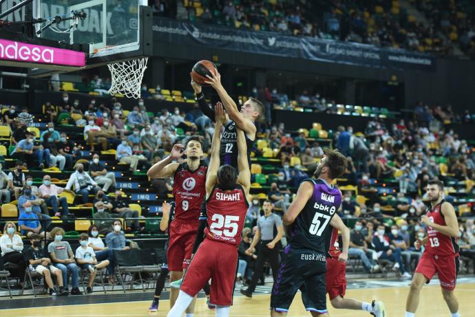 Imagen de un partido previo del Bilbao Basket.