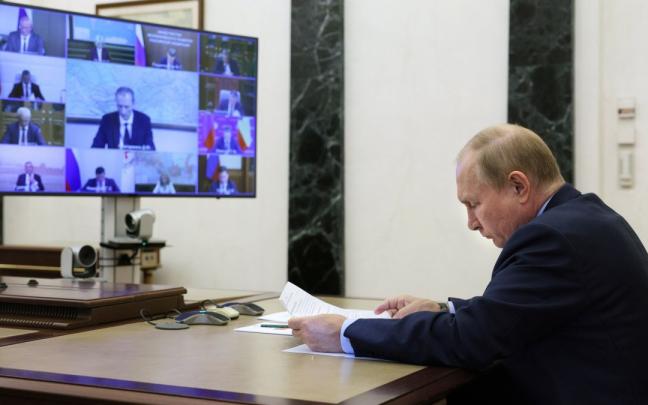 Putin no asistirá al funeral por incompatibilidad en su agenda.