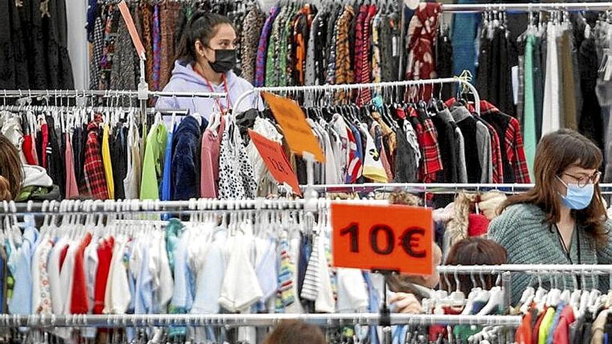 Rebajas en Gasteiz. | FOTO: JORGE MUÑOZ