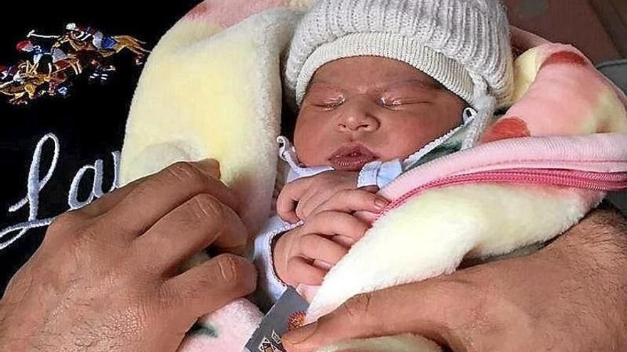 Hurain Mudassar, 2023an jaiotako lehen haur arabarra. | ARGAZKIA: UTZITA