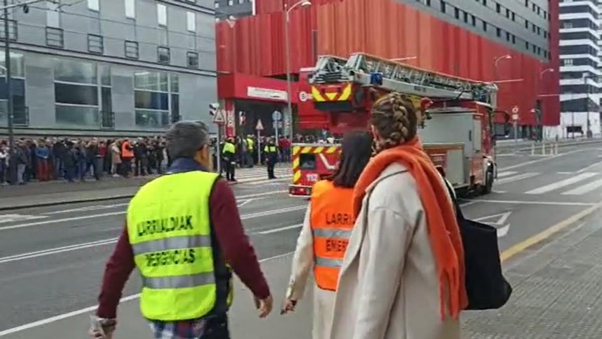 Desalojo en Capuchinos de Basurto en Bilbao