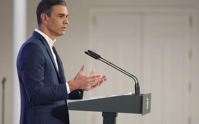 El presidente del Gobierno español, Pedro Sánchez, avanza su intención de celebrar las elecciones en diciembre de 2023. El presidente del Gobierno español, Pedro Sánchez, avanza su intención de celebrar las elecciones en diciembre de 2023.