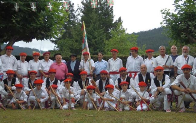 Las fiestas del barrio de San Lorentzo, celebradas el pasado mes de agosto, fueron especiales ya que sirvieron para conmemorar el 70 aniversario de la entidad.
