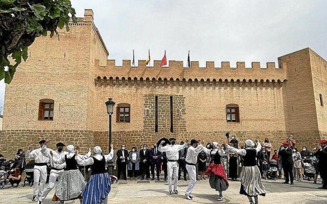 Imagen del castillo de Marcilla durante una celebración.