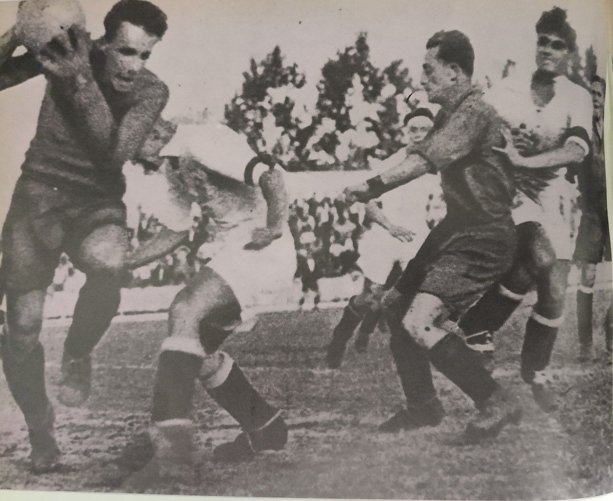 El portero rojillo Urreaga, en el partido de ida en Sevilla.