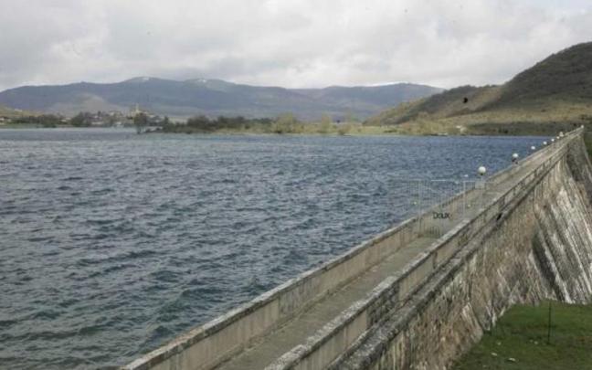 El embalse de Ullibarri. El embalse de Ullibarri.