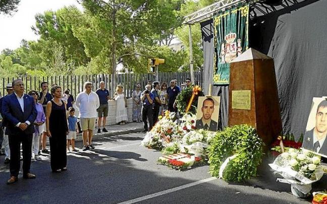 Homenaje a Salvá y Sáenz de Tejada en Calvià. | FOTO: EFE Homenaje a Salvá y Sáenz de Tejada en Calvià. | FOTO: EFE