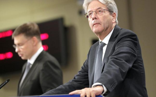El comisario europeo de Econom&iacute;a, Paolo Gentiloni, ayer, en Bruselas.