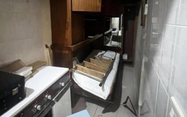 El interior del 'zulo' que venden como vivienda habitable.