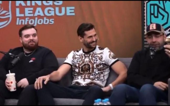 Fernando Llorente junto a Ibai Llanos en el programa de Twich After Kings Fernando Llorente junto a Ibai Llanos en el programa de Twich After Kings