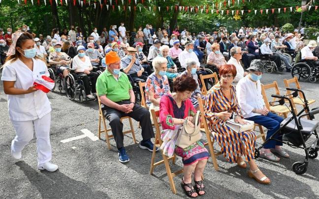 La celebraci&oacute;n del d&iacute;a de San Mam&eacute;s vuelve a la Casa de la Misericordia