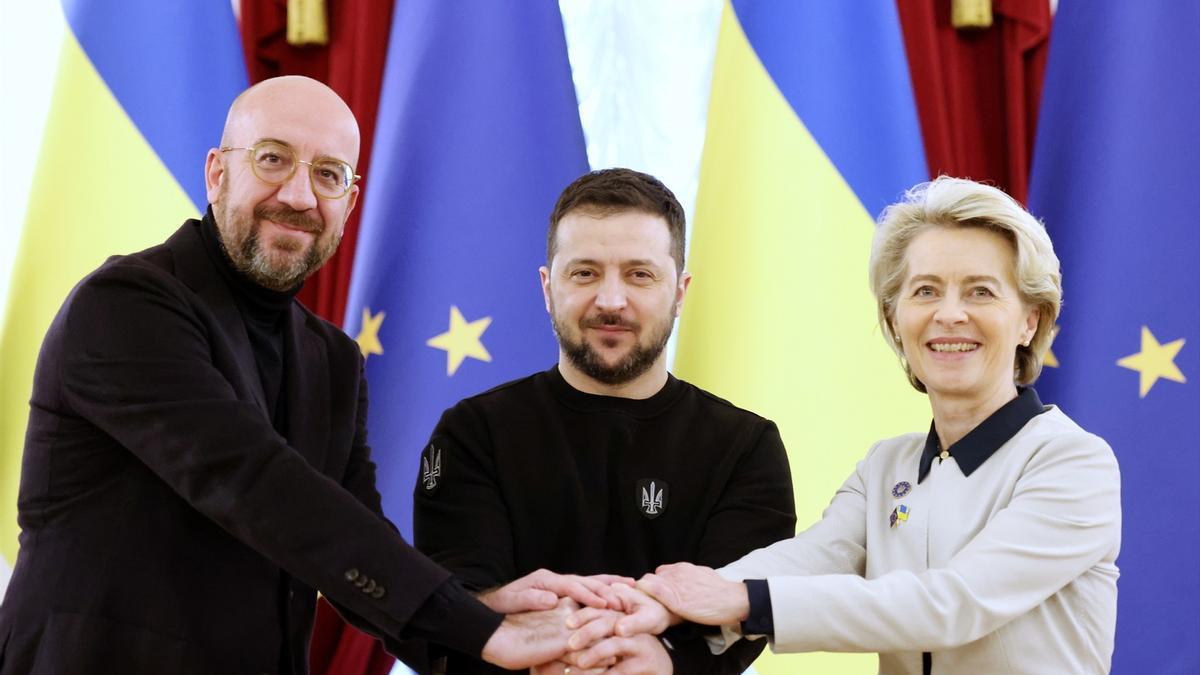 Charles Michel, Volodimir Zelenski y Ursula Von der Leyen.