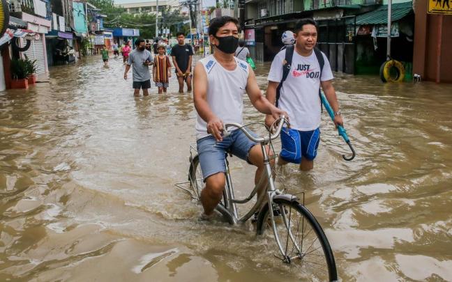 Inundaciones en Filipinas tras el paso de la tormenta tropical 'Nalgae'. Inundaciones en Filipinas tras el paso de la tormenta tropical 'Nalgae'.