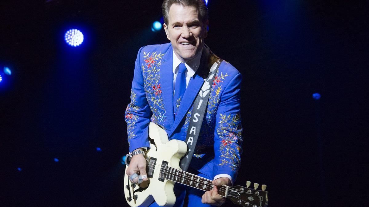 Concierto de Chris Isaak en la edición de 2017 del Azkena