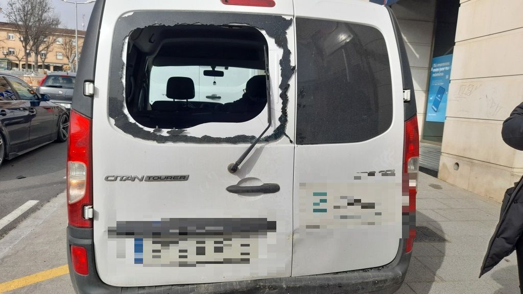 Imagen de los daños de uno de los vehículos implicados