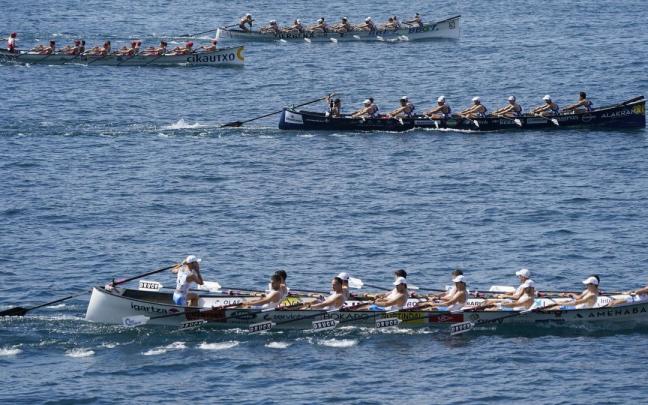 Golpe en la mesa de Urdaibai en la primera jornada de la Bandera de La Concha