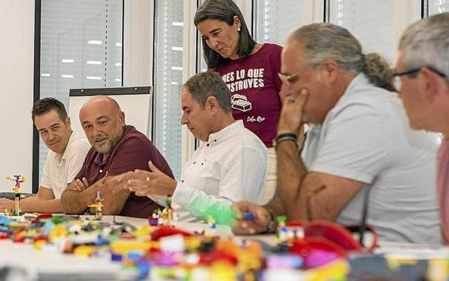 Encuentro profesional de la mano de Lego.