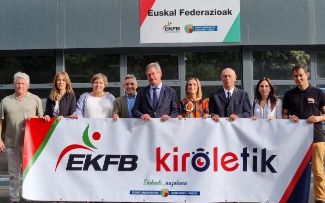 Presentaci&oacute;n del programa "Kiroletik, bagoaz euskarara"