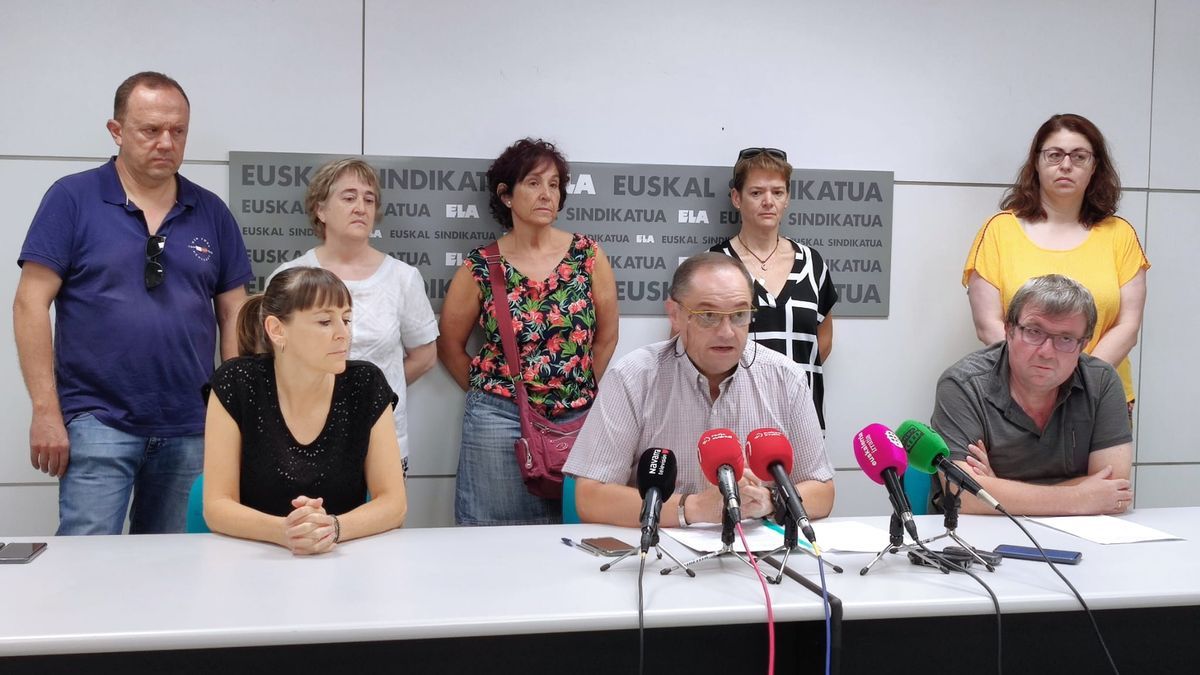 La plantilla de Tele Taxi exige a la Mancomunidad de la Comarca de Pamplona que asuma su responsabilidad en la resolución del conflicto laboral.