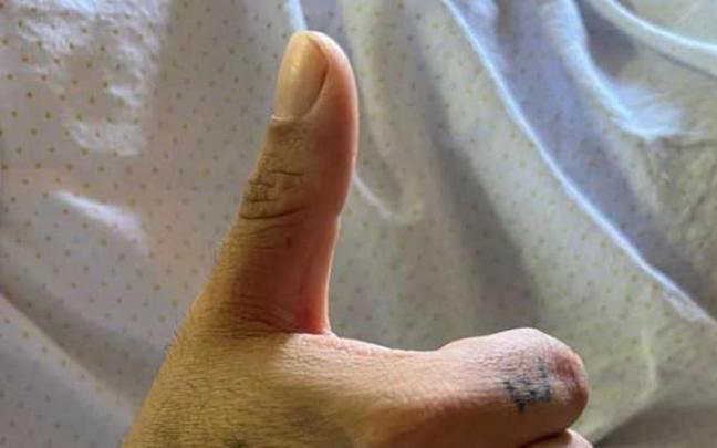 Kiko Rivera levanta el pulgar en una foto colgada en su perfil de Instagram. Kiko Rivera levanta el pulgar en una foto colgada en su perfil de Instagram.