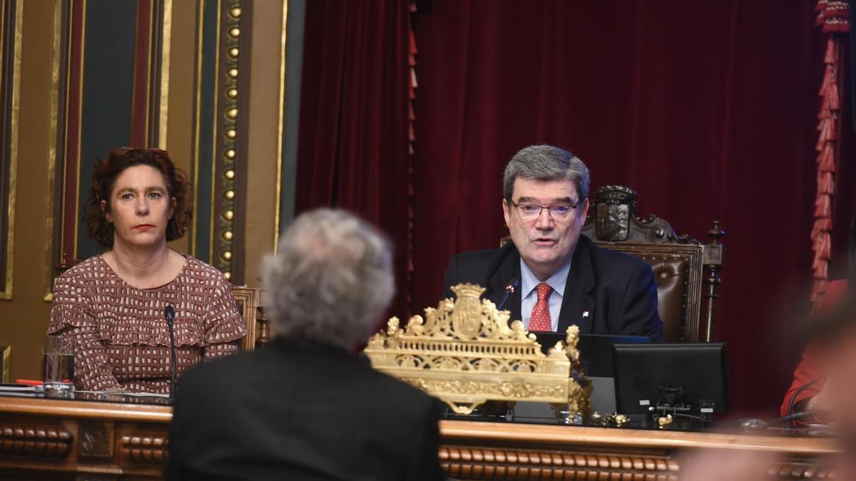 Juan Mari Abuerto en el pleno del Ayuntamiento de Bilbao