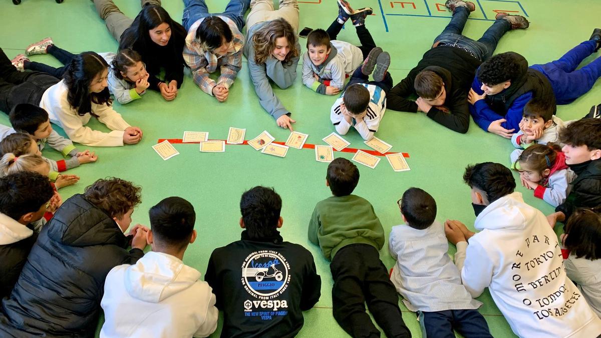 Alumnos de Maristas, en uno de los actos organizados con motivo del Día Escolar de la Paz y la no Violencia