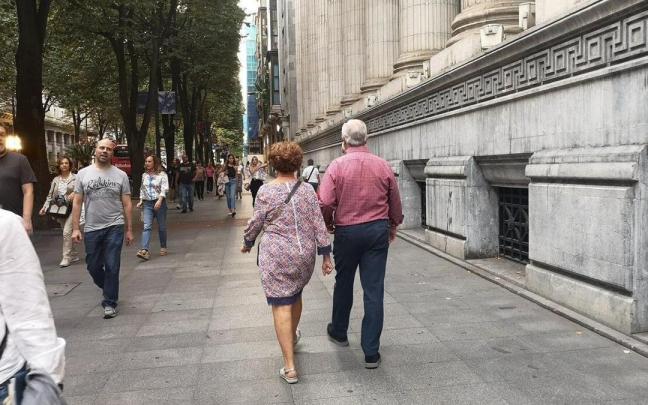 Más de la mitad de los vascos está preocupado por los problemas del mercado laboral. Más de la mitad de los vascos está preocupado por los problemas del mercado laboral.