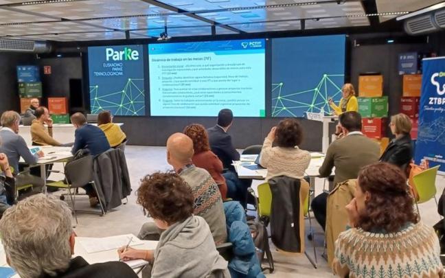 Eusko Jaurlatitzako Lehendakaritzak antolatutako topaketa