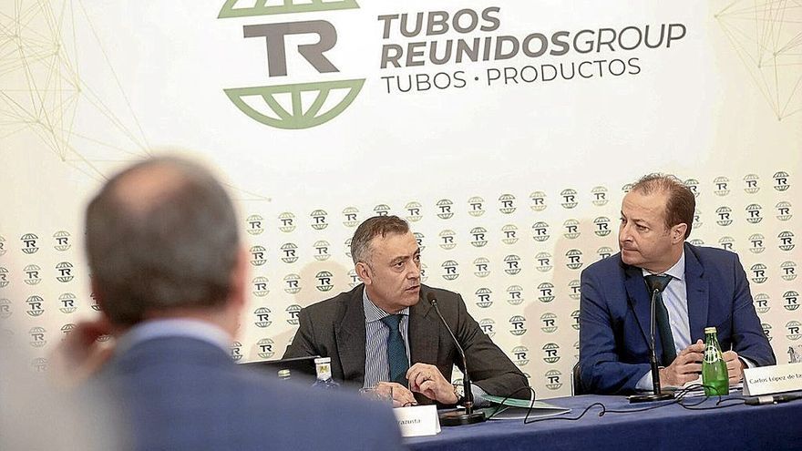 Francisco Irazusta y Carlos López de las Heras, director general de Tubos Reunidos. | FOTO: B. GUERRERO