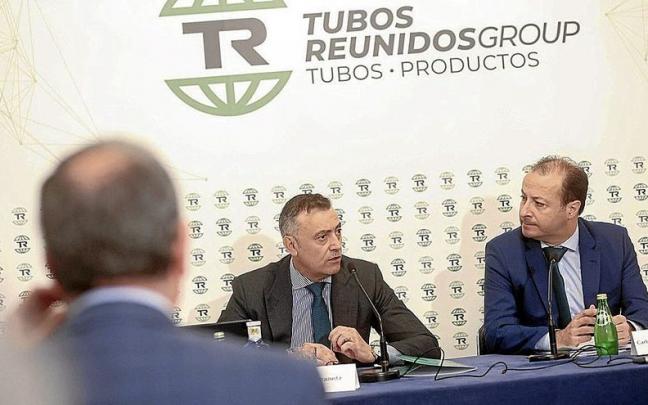 Francisco Irazusta y Carlos López de las Heras, director general de Tubos Reunidos. | FOTO: B. GUERRERO Francisco Irazusta y Carlos López de las Heras, director general de Tubos Reunidos. | FOTO: B. GUERRERO