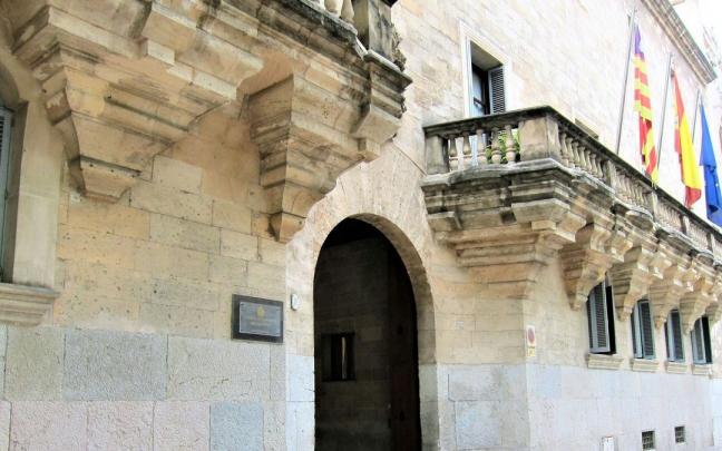 Fachada de la Audiencia Provincial de Baleares. Fachada de la Audiencia Provincial de Baleares.
