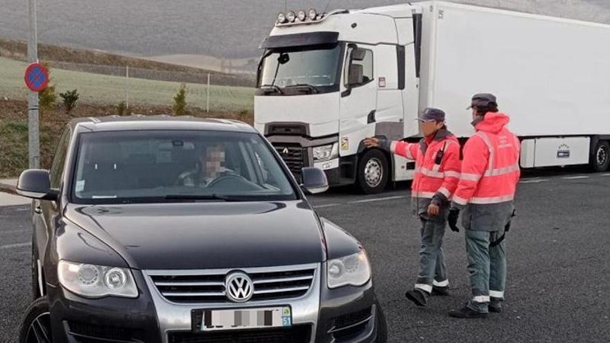 Momento de la detención del conductor francés.