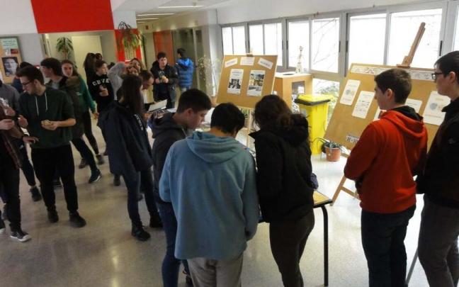 Escolares del IES Mendillorri, en un proyecto de Escuelas con Memoria