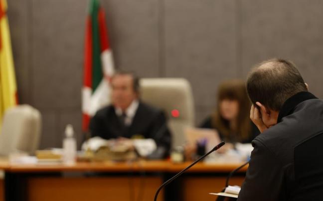 Primer d&iacute;a del juicio del hombre acusado de matar a su t&iacute;o en mayo de 2020 en Boroa.