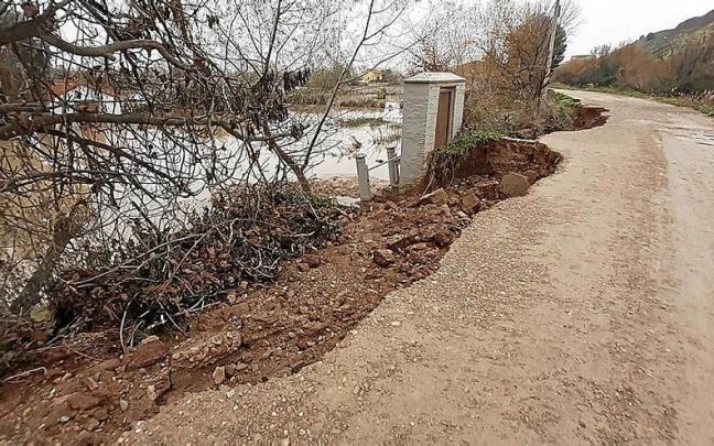 Aspecto del camino de La Mejana pocos días después de las inundaciones de diciembre de 2021. Aspecto del camino de La Mejana pocos días después de las inundaciones de diciembre de 2021.