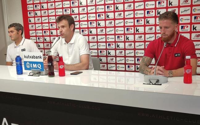 Jon Uriarte comparece junto a Ernesto Valverde e Iker Muniain
