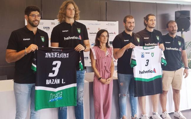 Anaitasuna presenta a sus cuatro incorporaciones. Anaitasuna presenta a sus cuatro incorporaciones.