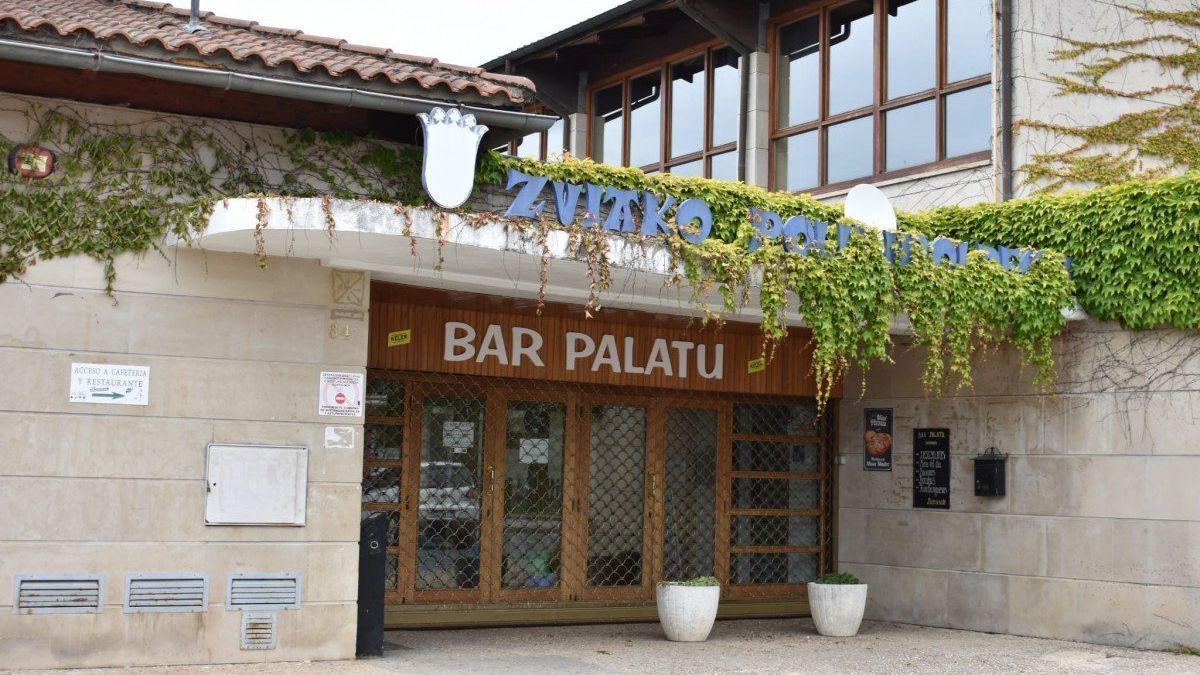 Entrada del bar Palatu, en Murgia.