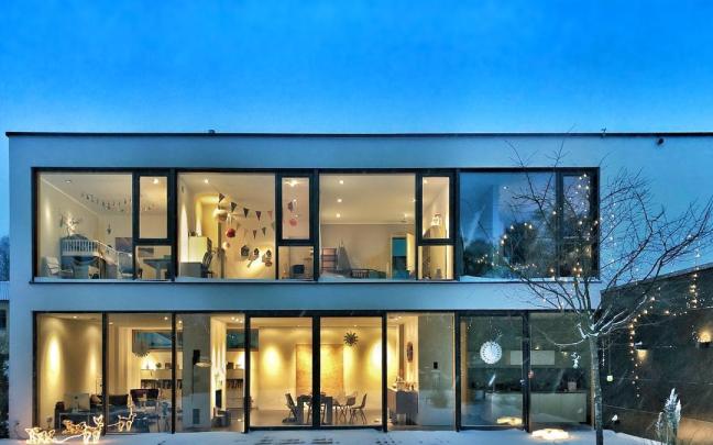Serán subvencionadas aquellas actuaciones que permitan una reducción de al menos el 30% del consumo energético de la vivienda. Serán subvencionadas aquellas actuaciones que permitan una reducción de al menos el 30% del consumo energético de la vivienda.