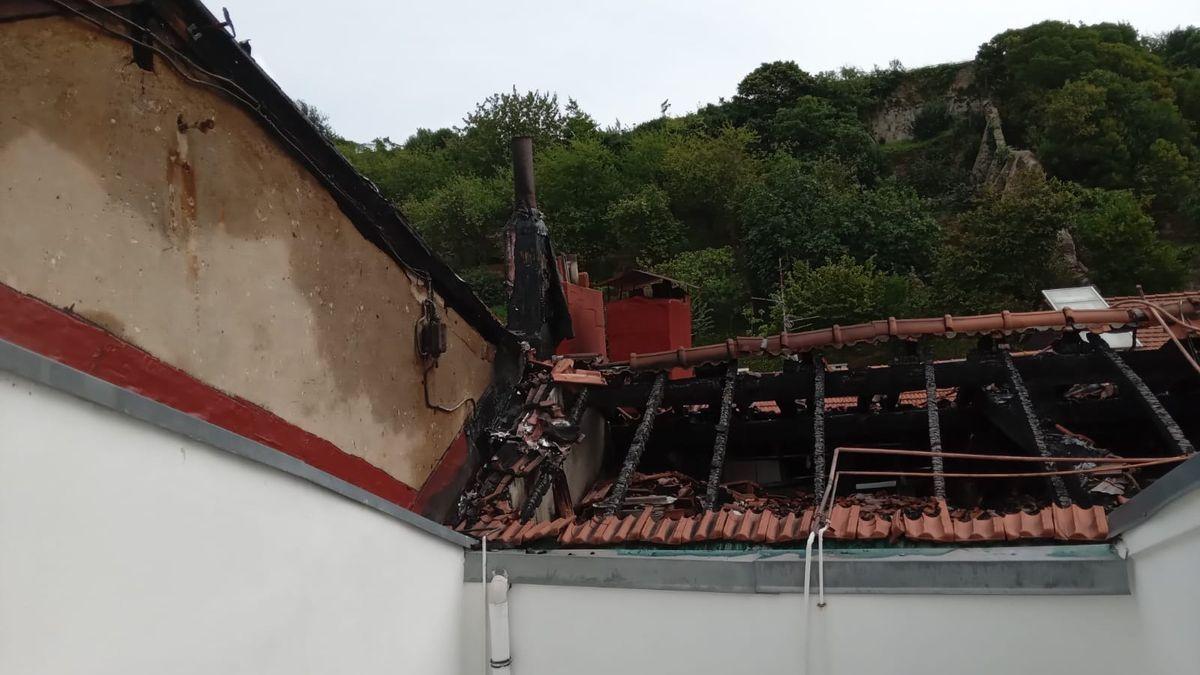 Así han quedado los tejados tras el incendio en el Casco Viejo de Bilbao