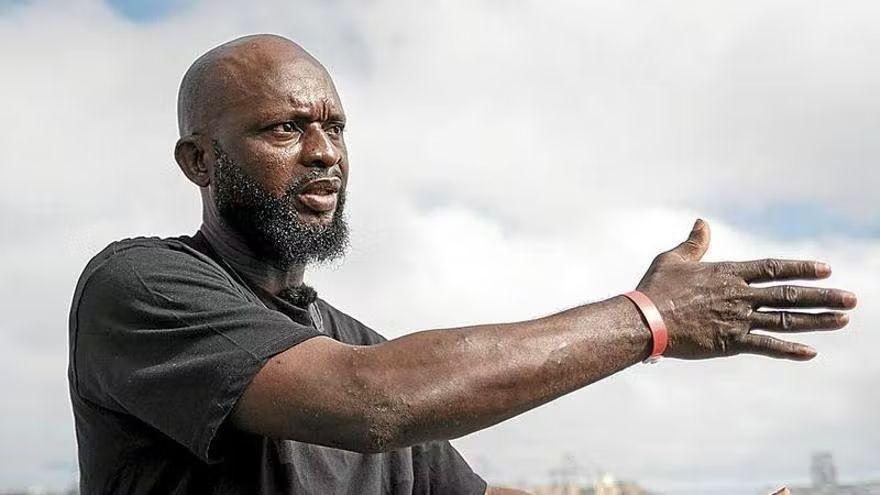 Henry A. cuenta la huida desesperada de Nigeria para sobrevivir y ayudar a su familia.