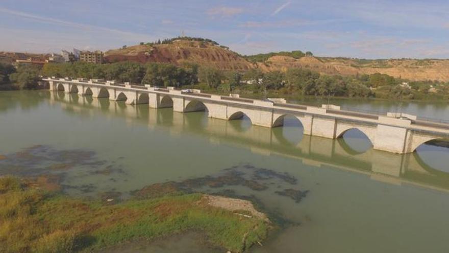 Puente sobre el río Ebro en Tudela. Coste de la actuación: 1.500.000 euros.