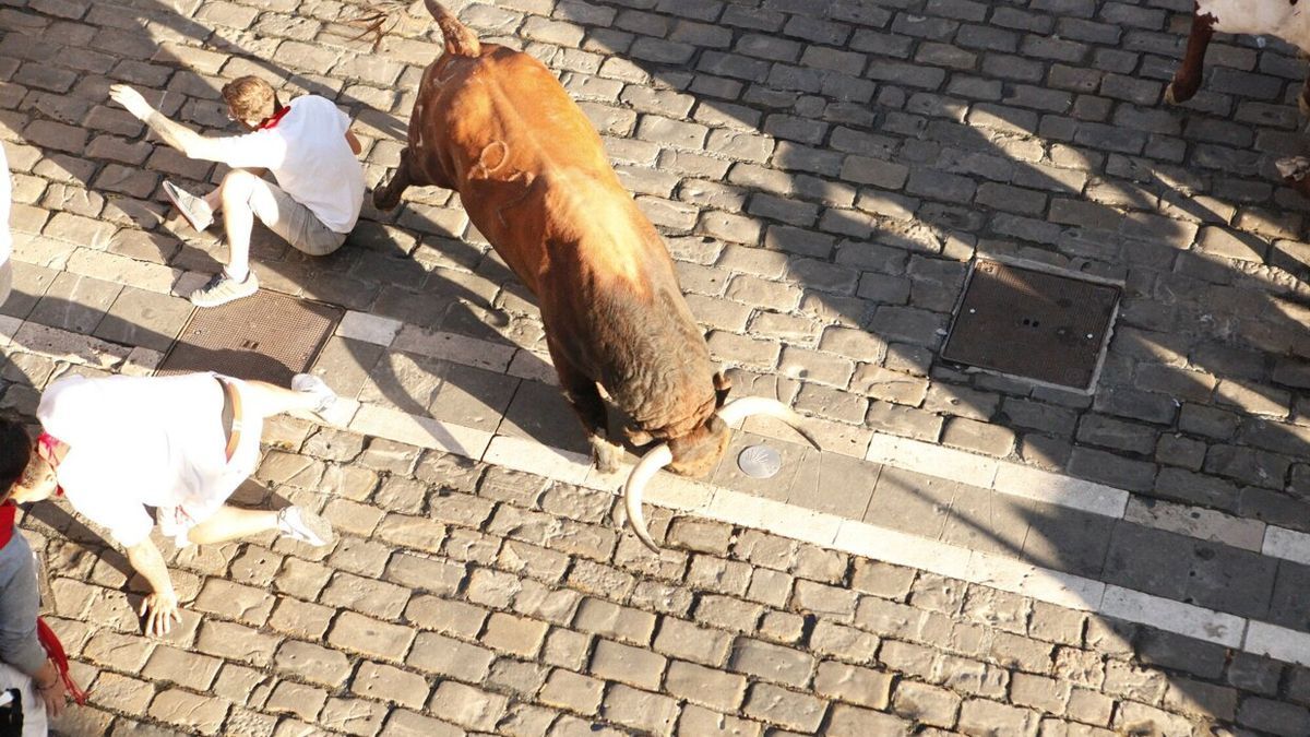 Tonadillero a su paso por la Plaza Consistorial