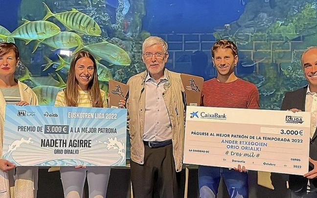 Nadeth Agirre y Ander Etxegoien fueron premiados como mejores patrones de 2022. | FOTO: ACT